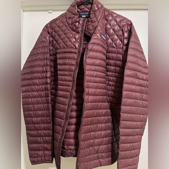 New Authentic Patagonia AlpLight Down Jacket - Picture 3 of 8